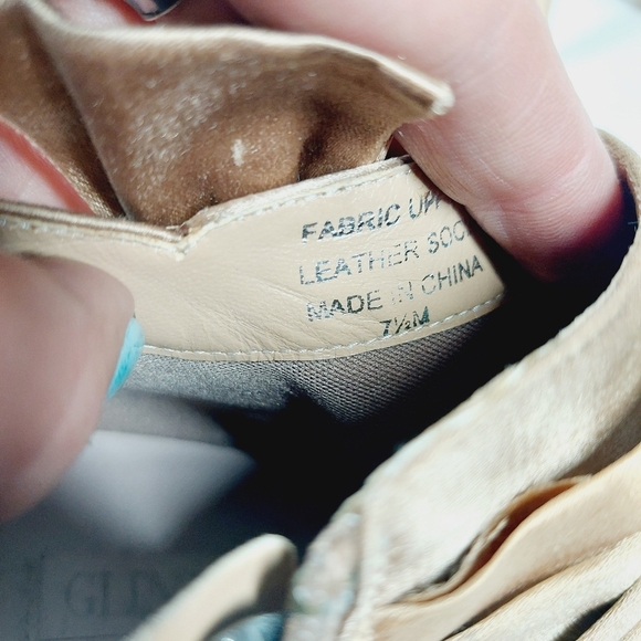 Glint Gold Bow Heeled Ankle Bootie C546 - Picture 8 of 11